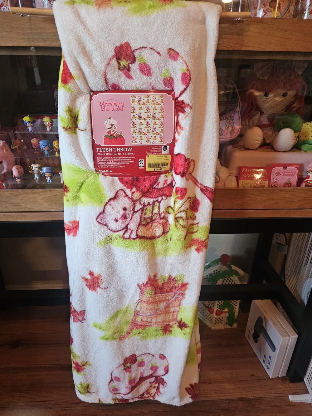 Kids Plush Throw Blanket - Pink & White Strawberry Shortcake